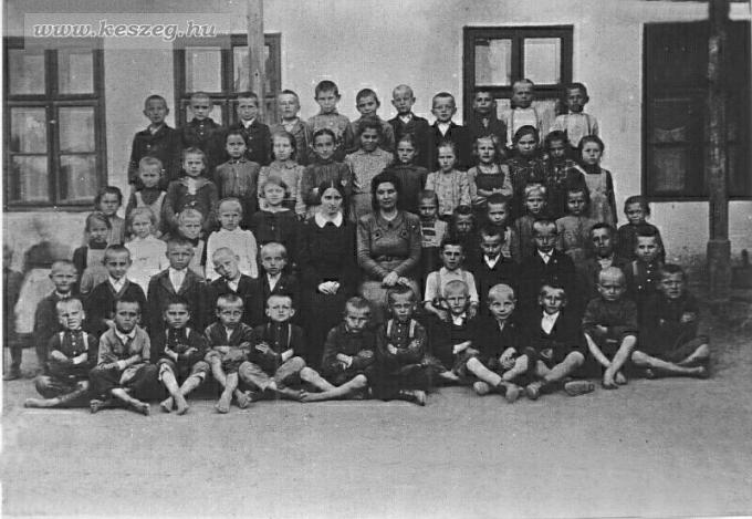 iskola csoportkep ( 1936-39 )